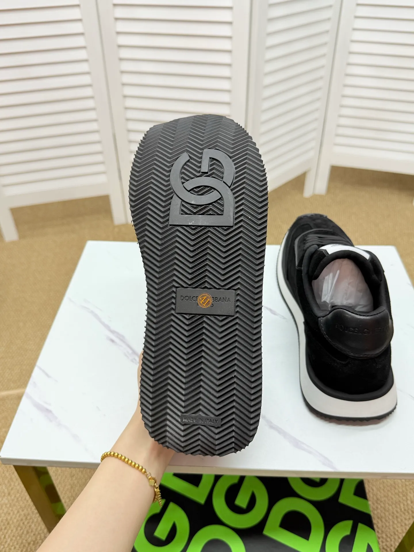 Men's clothing and shoes 250. The latest sports and casual shoes for couples (DG) are fashionable and versatile, and can add luster to various looks. Create an exquisite design with unique dynamic vitality and modern atmosphere, showing modern elegance. Size: 36-46 (45 and 46 are custom-made and cannot be returned or exchanged) Se